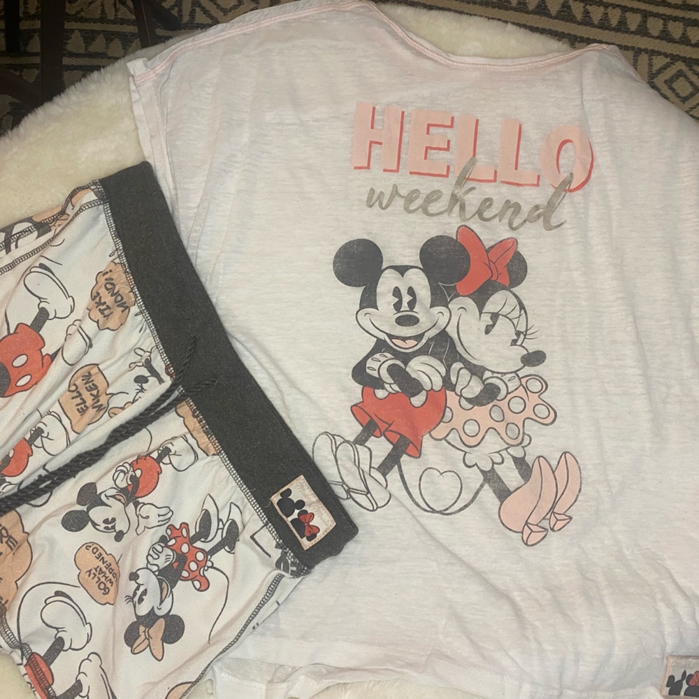 Disney Mickey & Minnie “Hello Weekend” Pajama Set – Burnout Dolman Top&Shorts